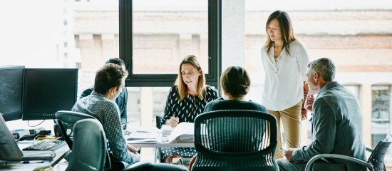 Qui décide de l’augmentation de la rémunération du directeur général de SA ?